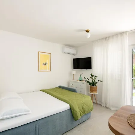 Apartment Green Retreat Herceg Novi Exterior photo